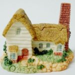 miniature english house brown