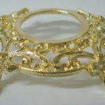 stand metal gold plated